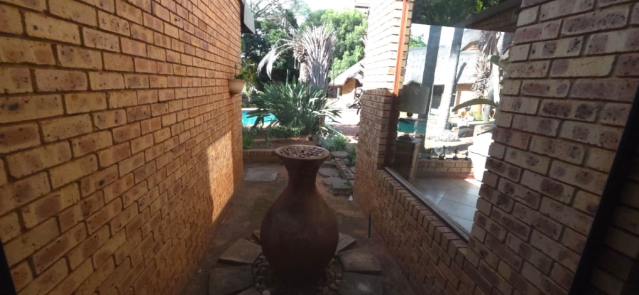 7 Bedroom Property for Sale in Wilkoppies North West